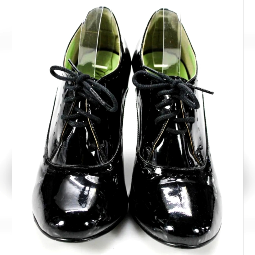 New Mariana patent leather booties size 10